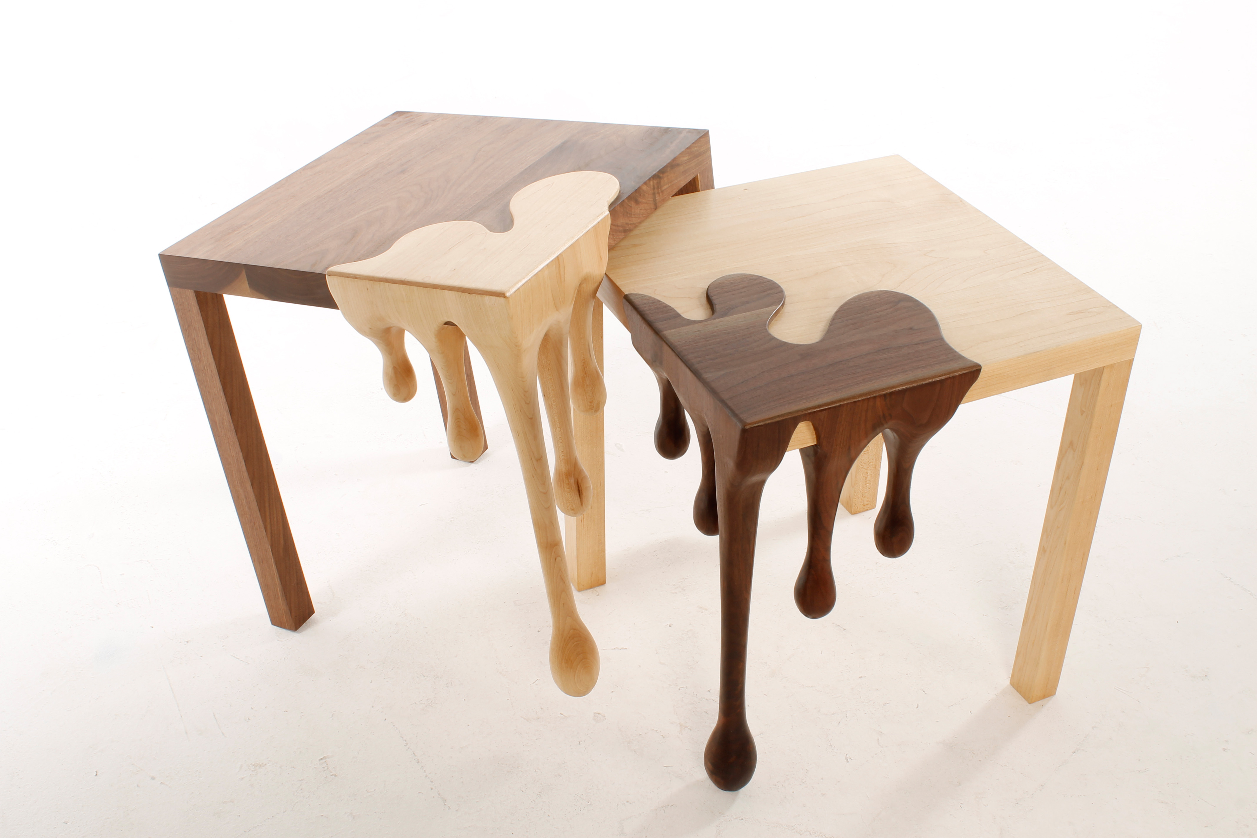 Столик формой с. Оригинальные деревянные столики. Креативный деревянный столик. Необычные столы. Необычный табурет из дерева.